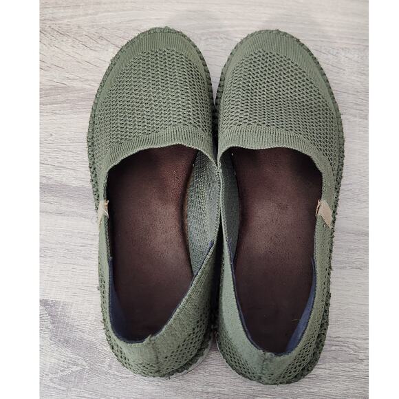 Saola Women's Shoes Size 9.5 Green Slip On Comfort Breathable Slip On Casual - Picture 7 of 9